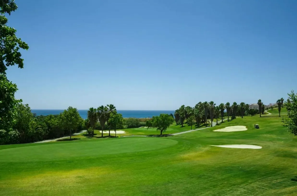 Nuestro Sueno Magnolia, Dona Julia Golf Apartment Casares